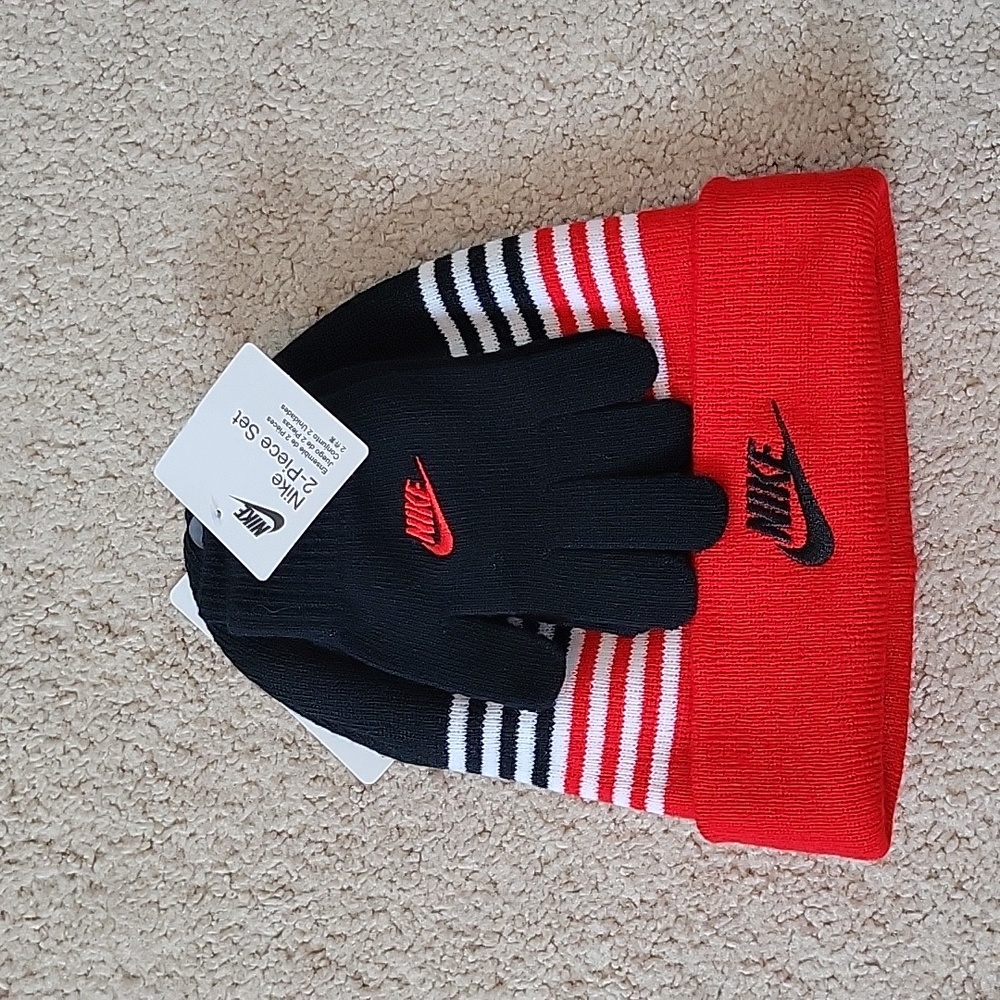 Hat and Glove Set